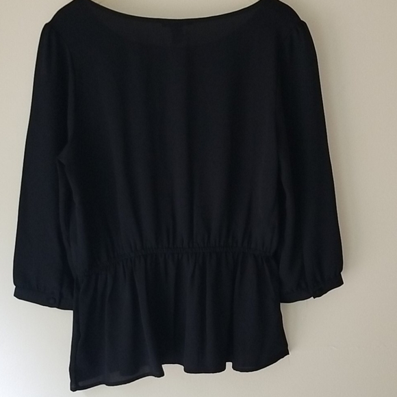 Top - Picture 5 of 8